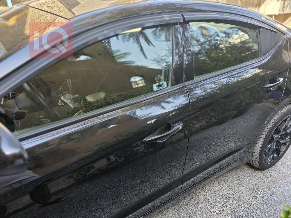 هيونداي النترا